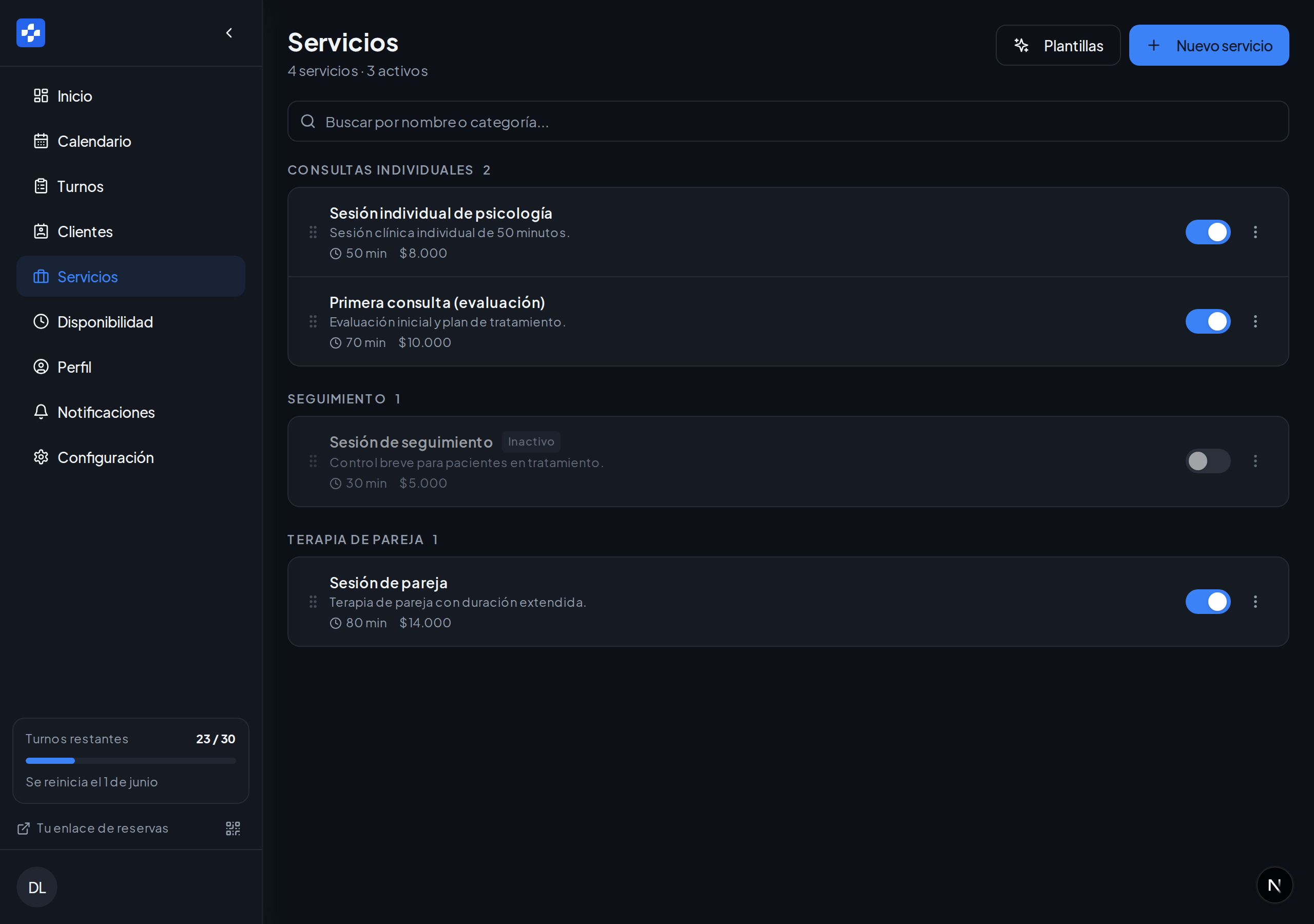 Configuración de servicios y disponibilidad en el panel